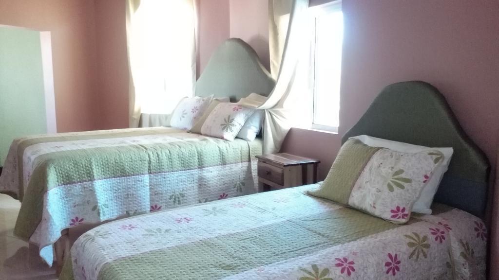 Hotel Tropik Leadonna Montego Bay Kamer foto