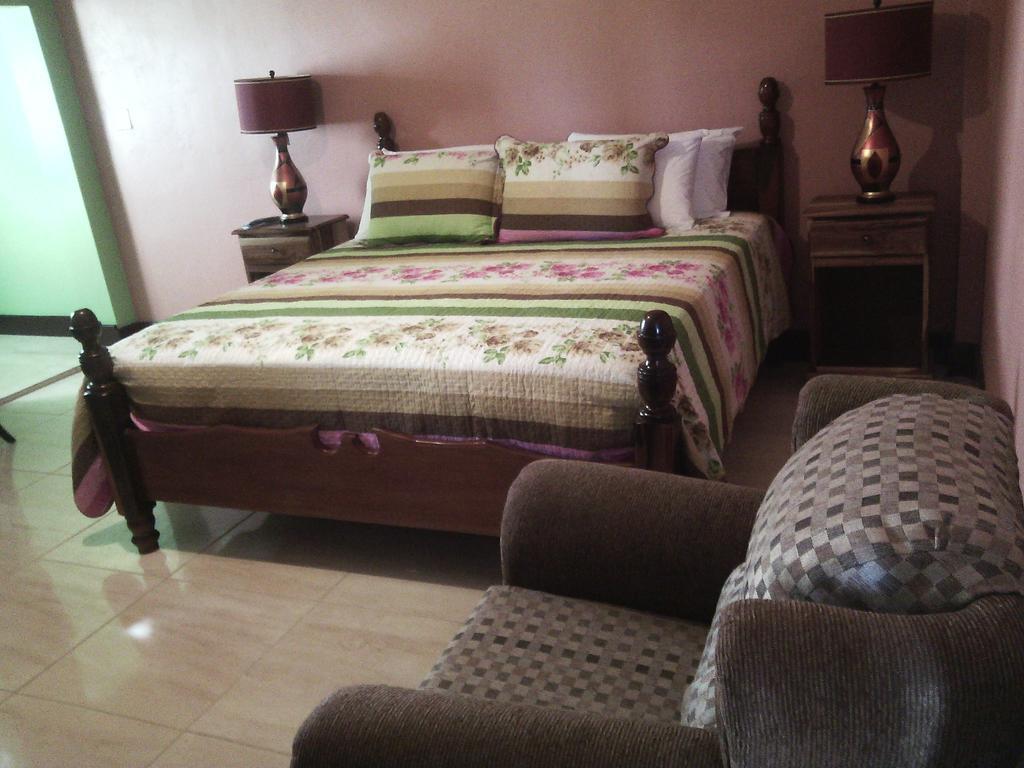 Hotel Tropik Leadonna Montego Bay Kamer foto