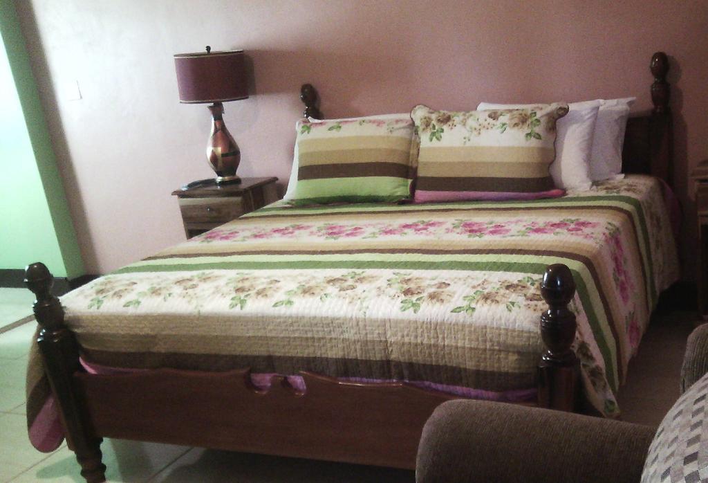 Hotel Tropik Leadonna Montego Bay Kamer foto